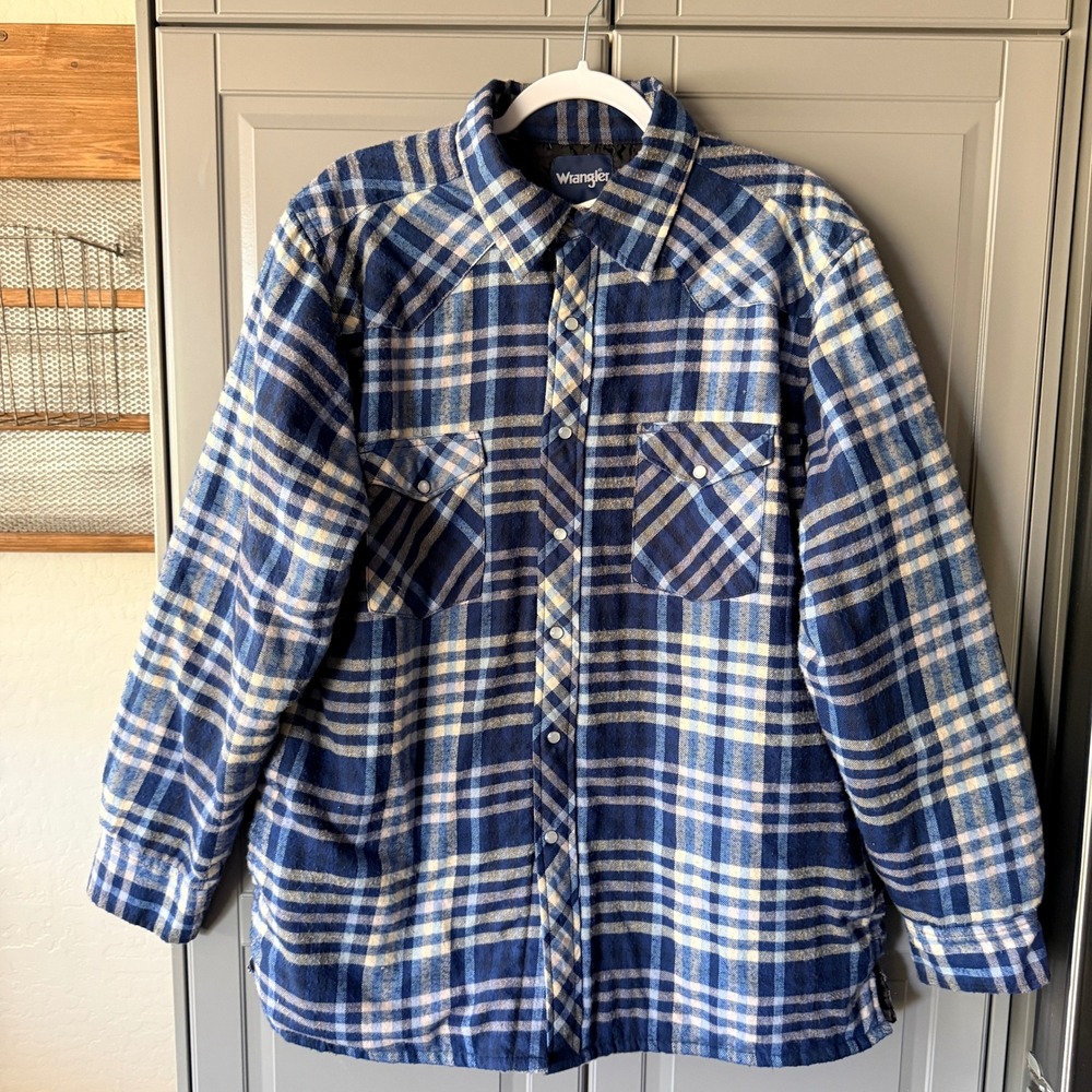 Wrangler Vintage Western Plaid Flannel Quilted Lined Snap Shirt Jacket, Blue, L